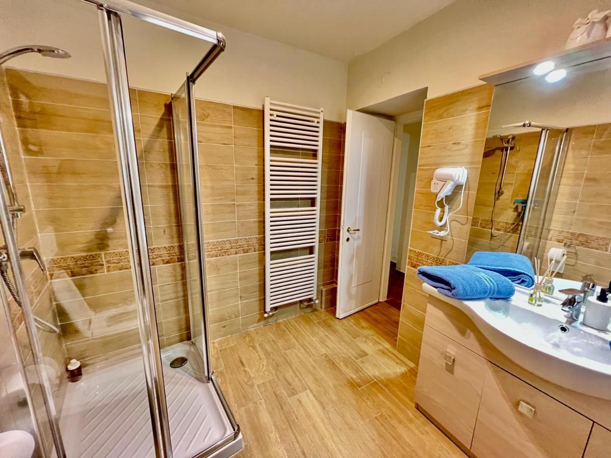 Two Bedroom Al Casello N. 2 โกโม ภายนอก รูปภาพ